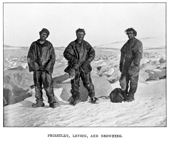 État des hommes récupérés après leur hivernage forcé sur l’îlot Inexpressible. Photo: auteur inconnu. Expédition Antarctique Terra Nova (1910-1913)