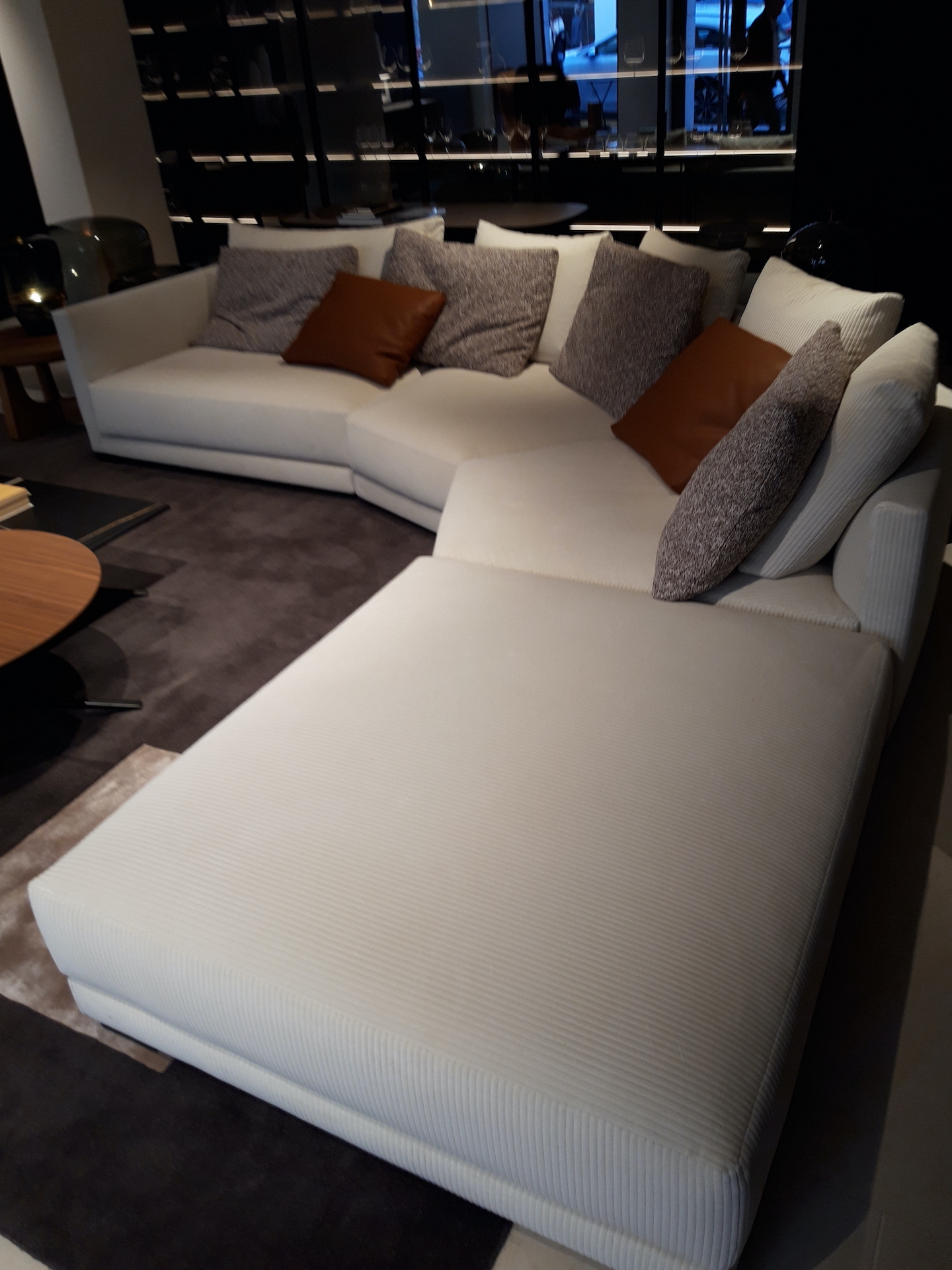 Vaste sofa-méridienne de Jean-Marie Massaud, Poliform