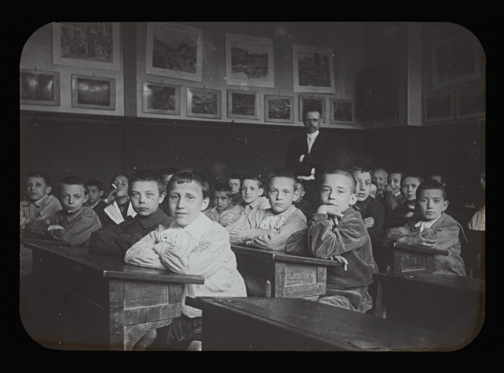 André Walusinski dans sa salle de classe. Photo: Alfred Soyer