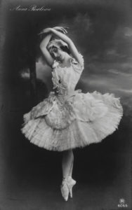 Anna Pavlova dans Le Lac des Cygnes