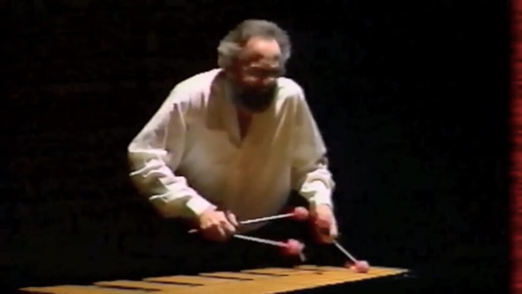 © Jacques rebotier Les 3 Brèves, de la série des Brèves galantes ont été créées par Gaston Sylvestre à l'Opéra-Bastille le 8 février 1991