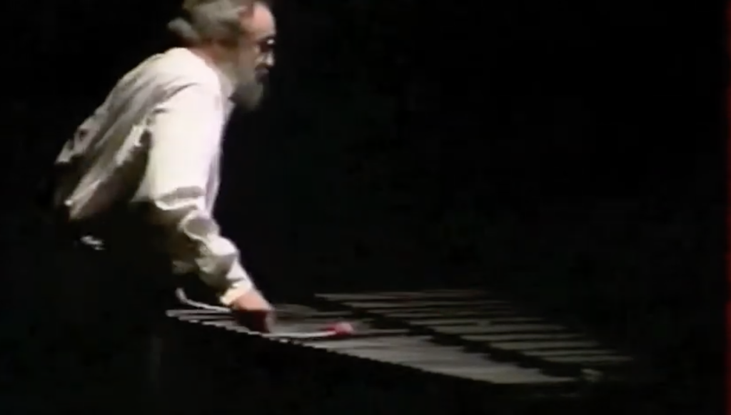 Brève n°5 pour xylophone, interprétée par Gaston Sylvestre. Captée à l'Opéra-Bastille en 1991. © Jacques Rebotier