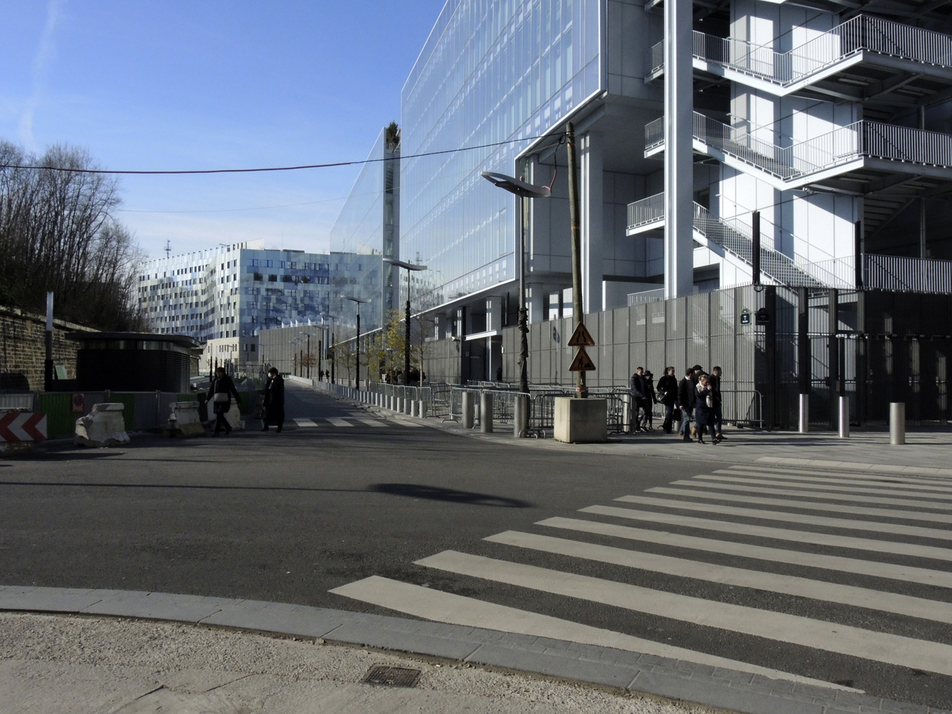 36, rue du Bastion (Tribunal de Grande Instance, Paris, Porte de Clichy). Photo © Gilles Walusinski