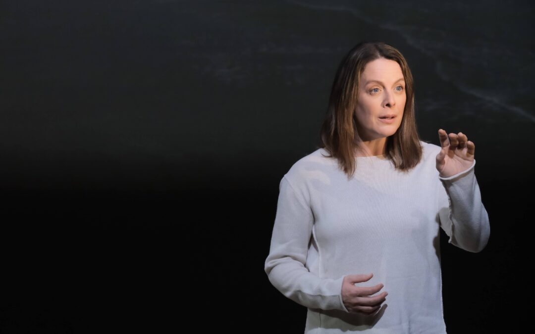 “Une voix qui revient parmi les vivants”: entretien avec Julie Le Breton
