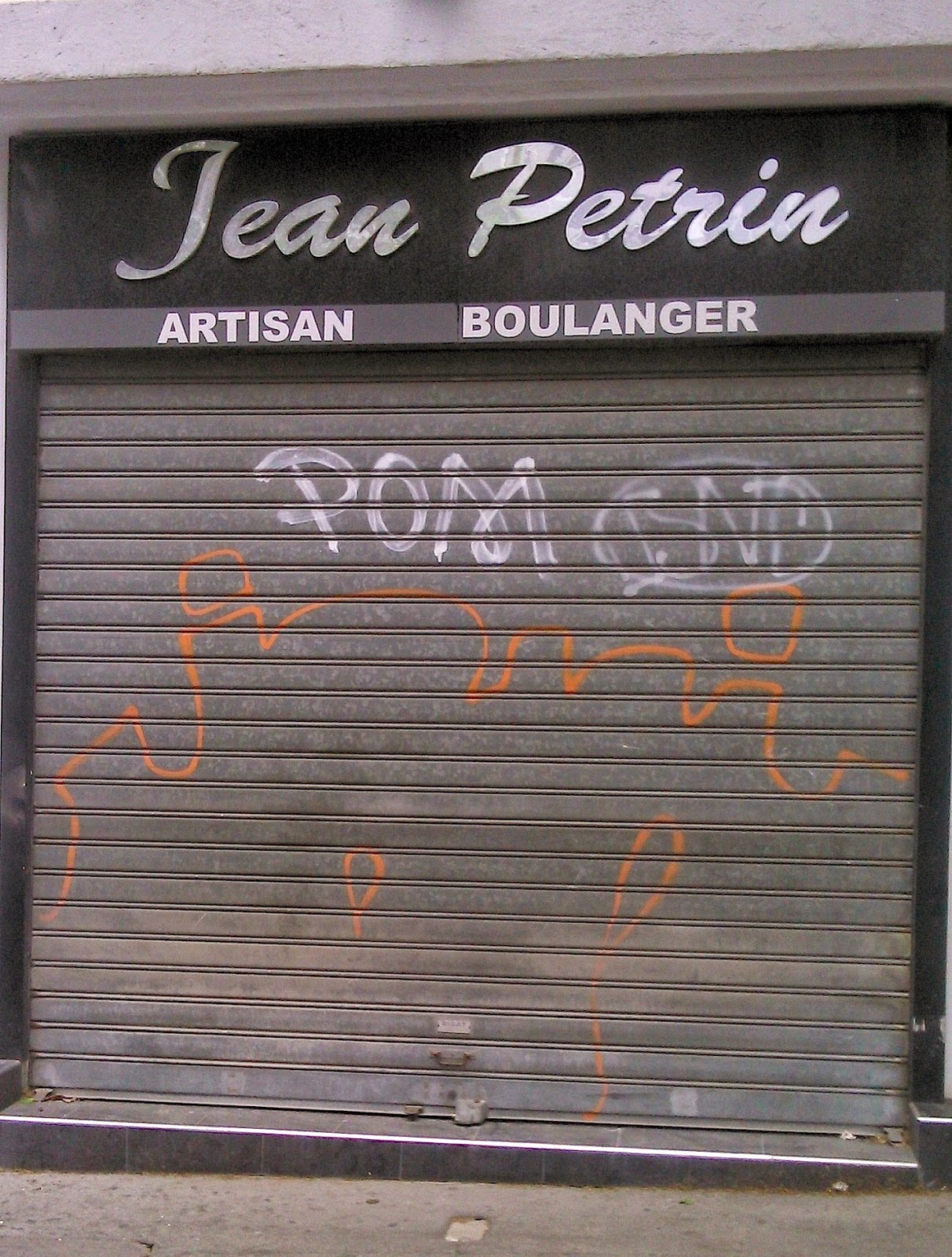 Jean Pétrin (devanture de boulangerie à Marseille) © Jacques Rebotier