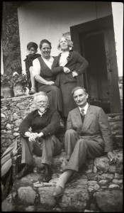Taxco, 1939: Léon Trotsky, Alfred Rosmer, Seva Volkov, Marguerite Rosmer et Natalia Sedova. Photo: collection personnelle de Gilles Walusinski.